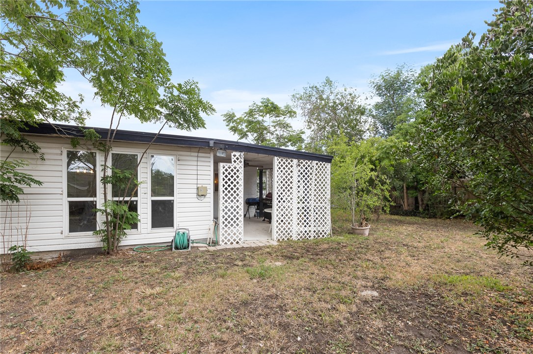 2641 Linn Property Photo 29