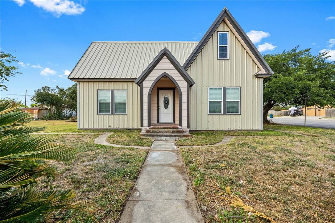 600 E Borden St Property Photo 1