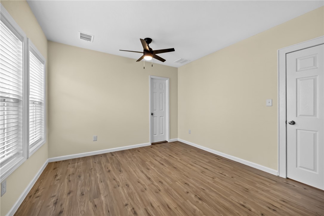 600 E Borden St Property Photo 15