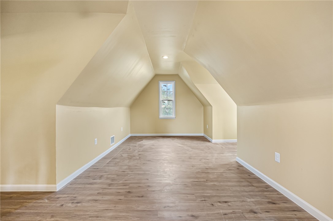 600 E Borden St Property Photo 24