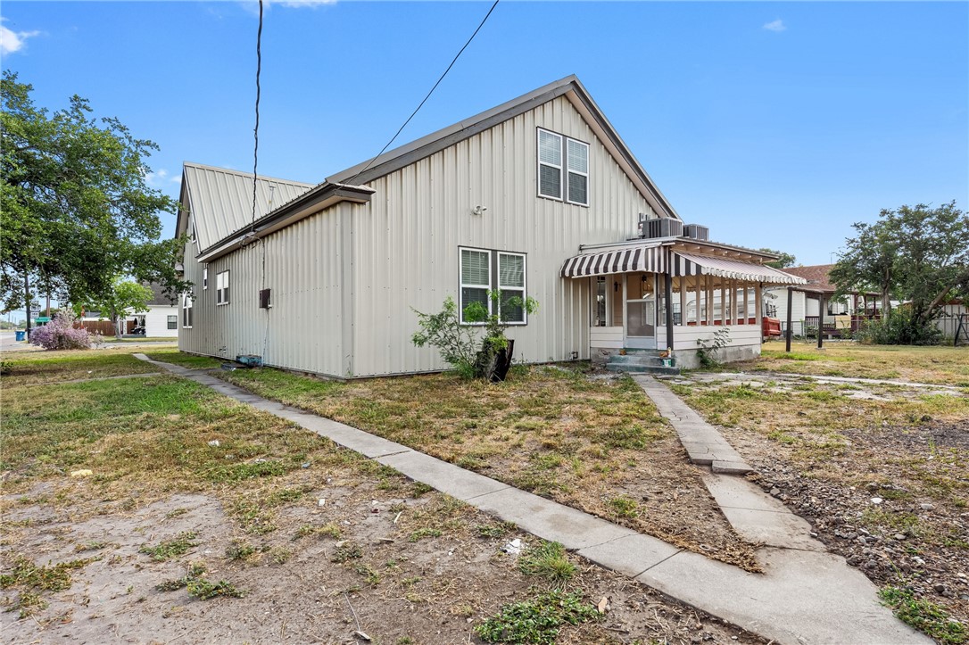 600 E Borden St Property Photo 33
