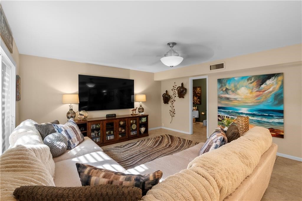 23 Townhouse Property Photo 7