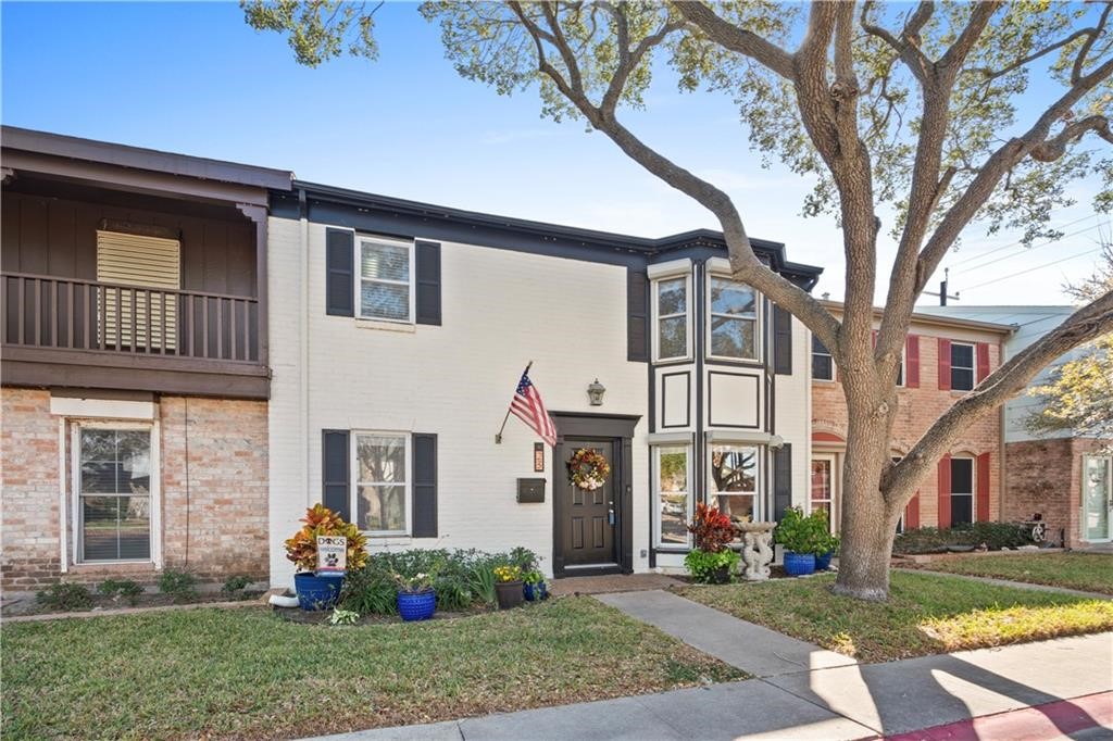 23 Townhouse Property Photo 30