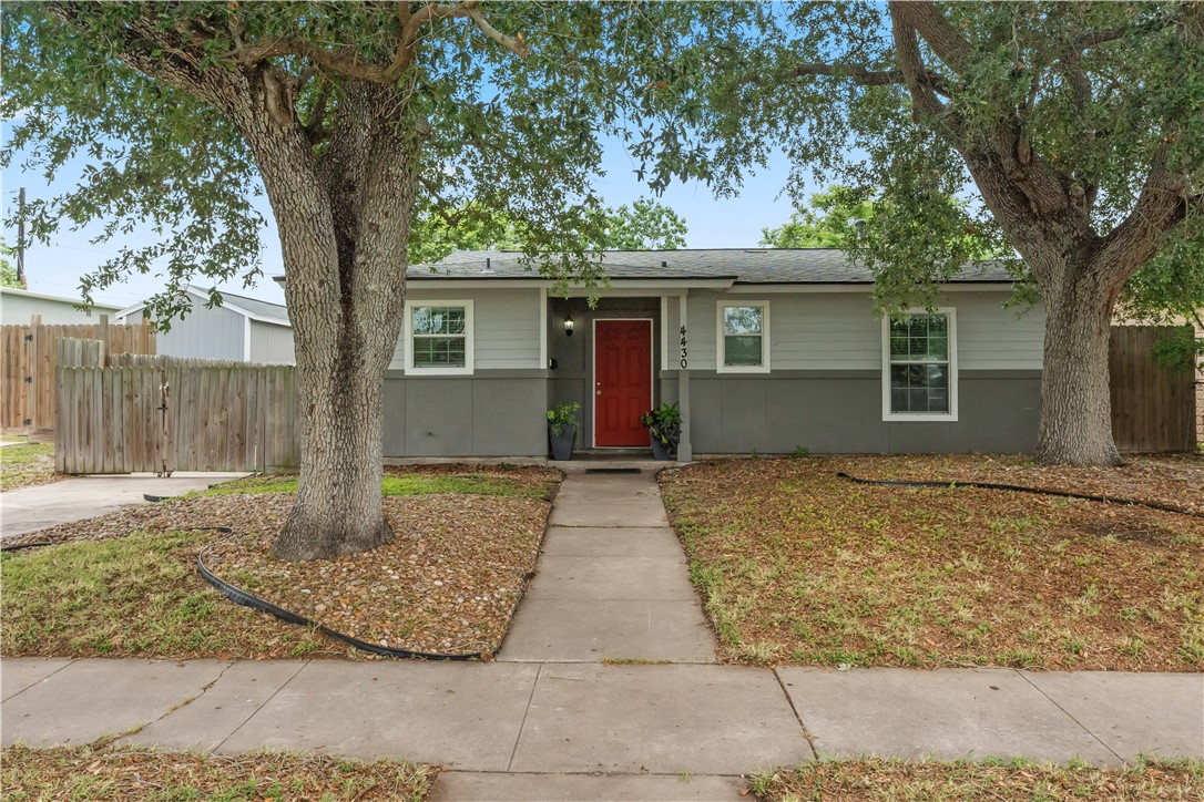 4430 Mistletoe Dr Property Photo 1