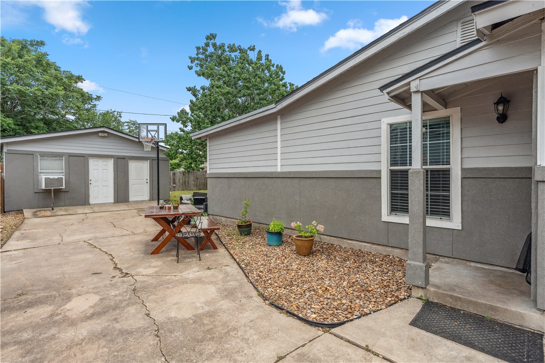 4430 Mistletoe Dr Property Photo 15