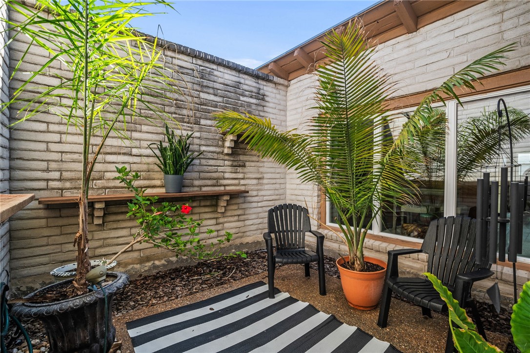 1910 Shelley St Property Photo 31