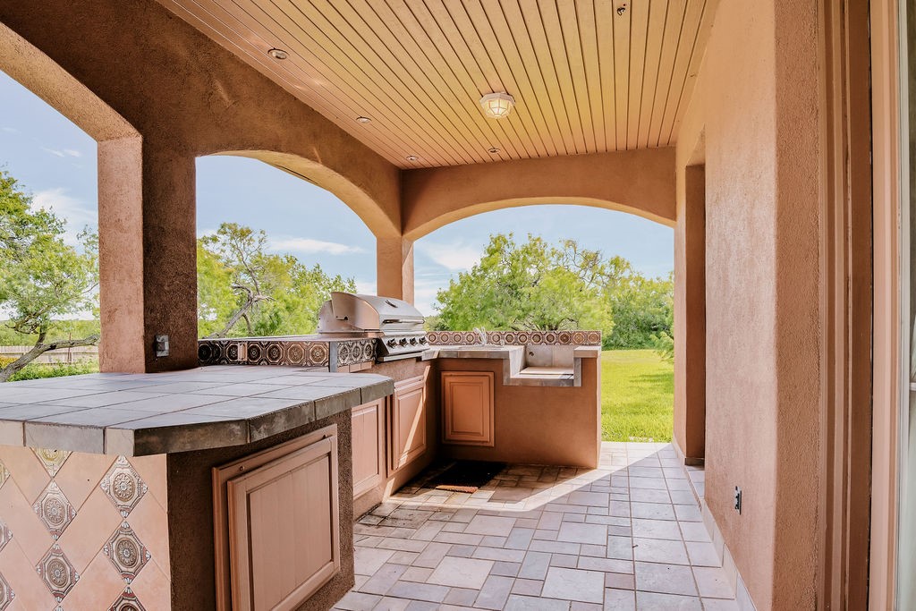 4950 Deer Park Property Photo 11