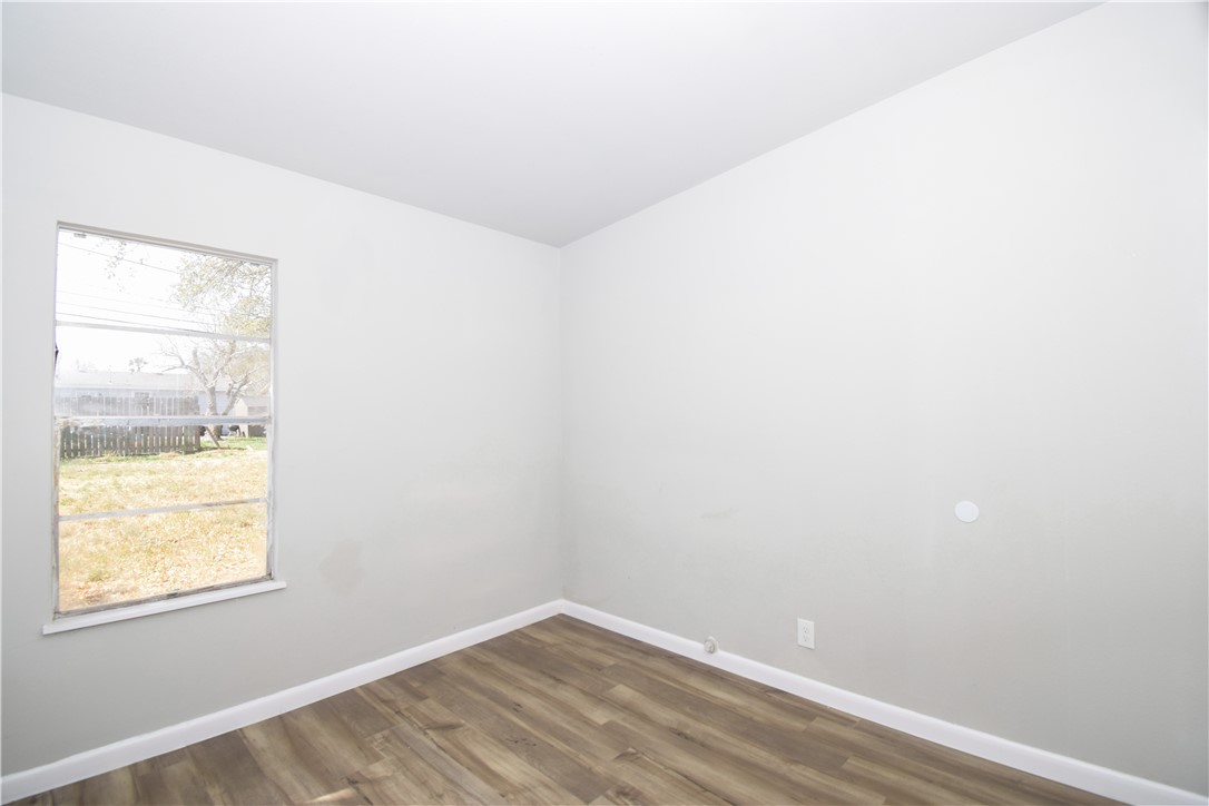 5913 Lucille Dr Property Photo 12