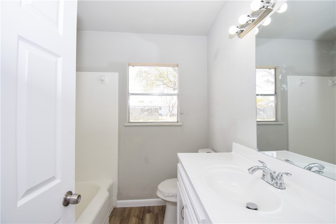 5913 Lucille Dr Property Photo 18