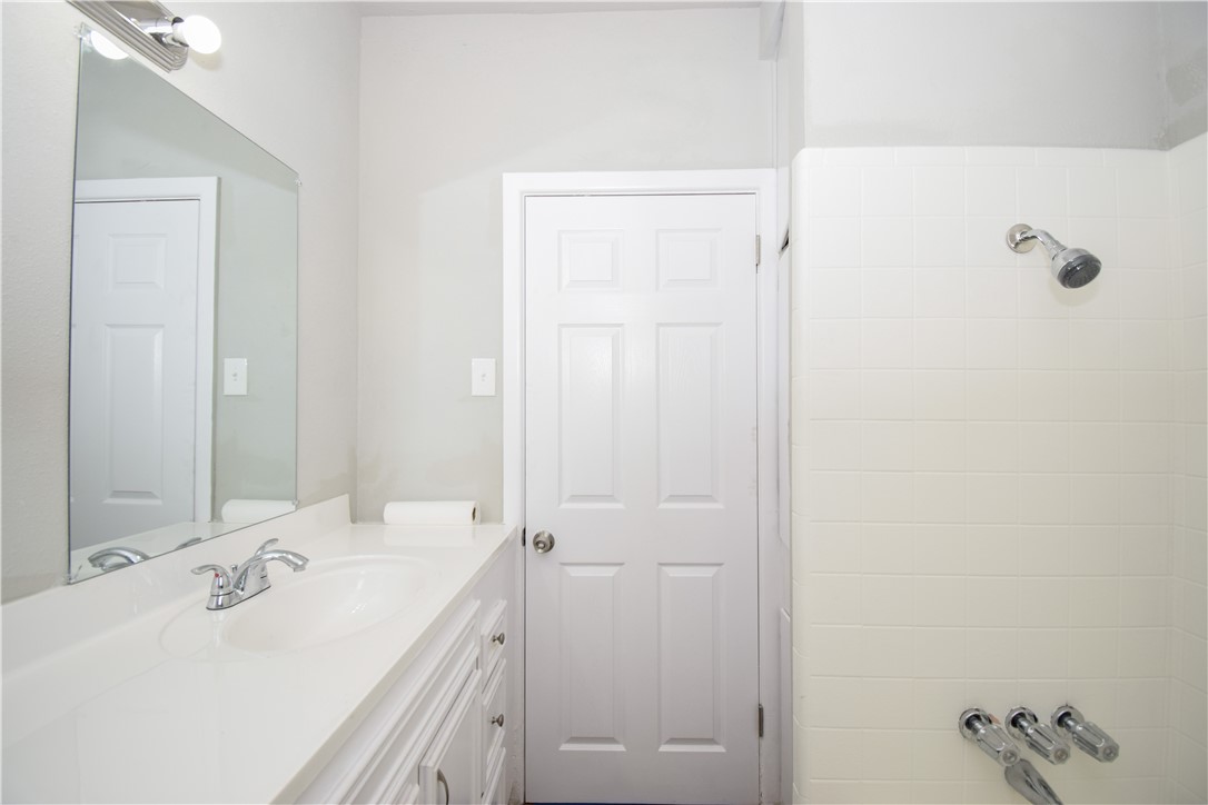 5913 Lucille Dr Property Photo 20