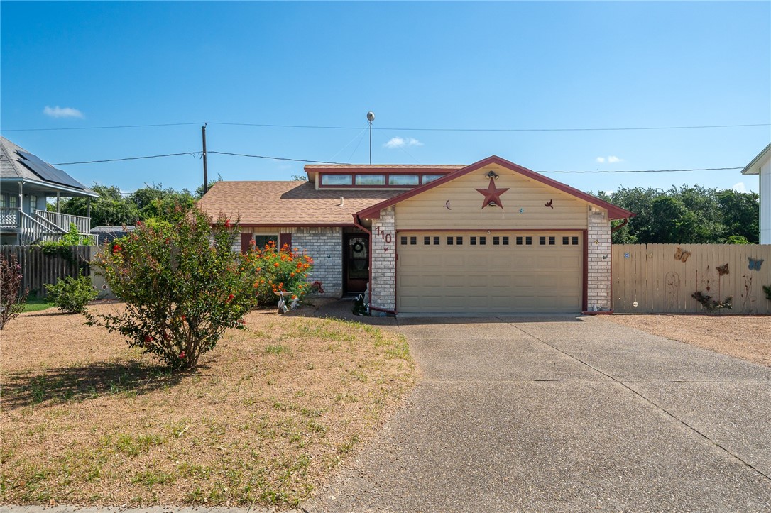 110 Spoonbill Ave Property Photo 1