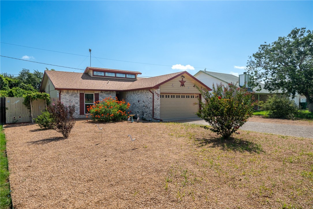 110 Spoonbill Ave Property Photo 3