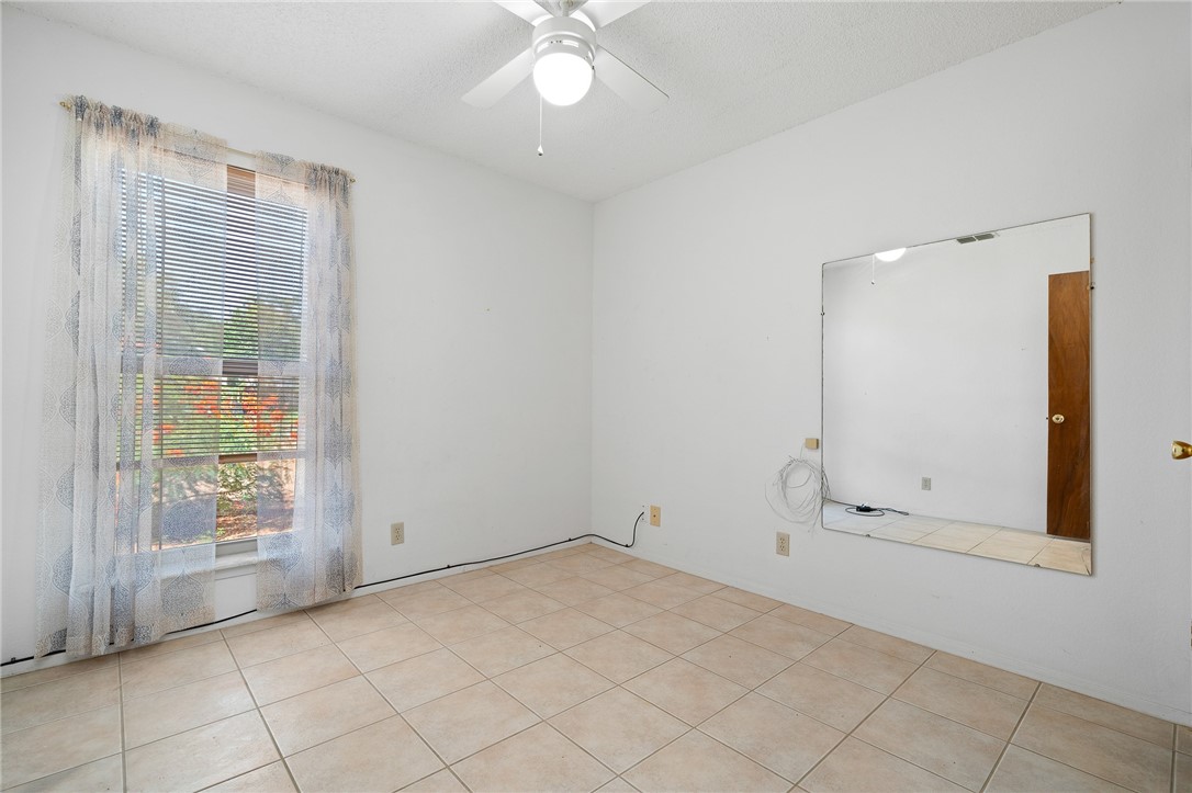 110 Spoonbill Ave Property Photo 18