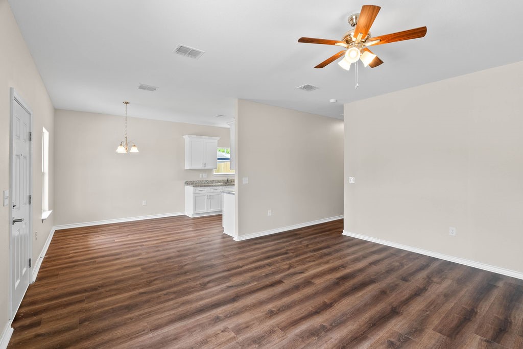 2206 Coleman Ave Property Photo 4