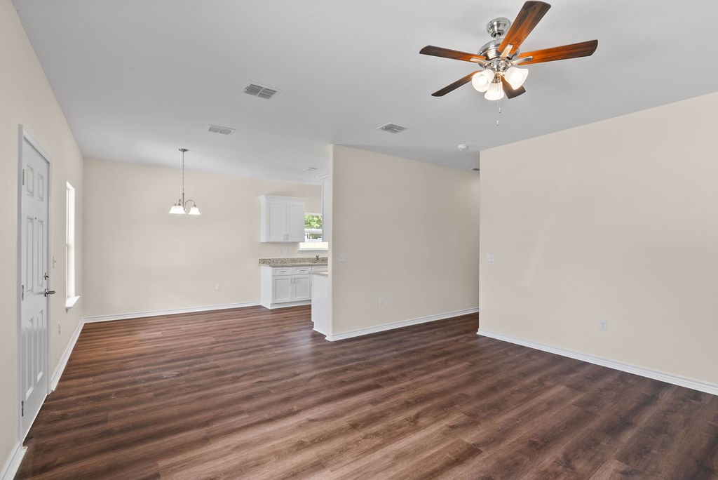 2201 Morris St Property Photo 4