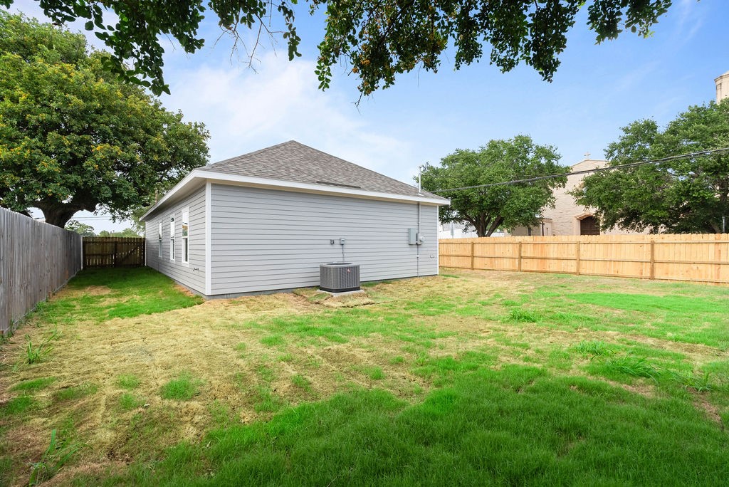 2201 Morris St Property Photo 16