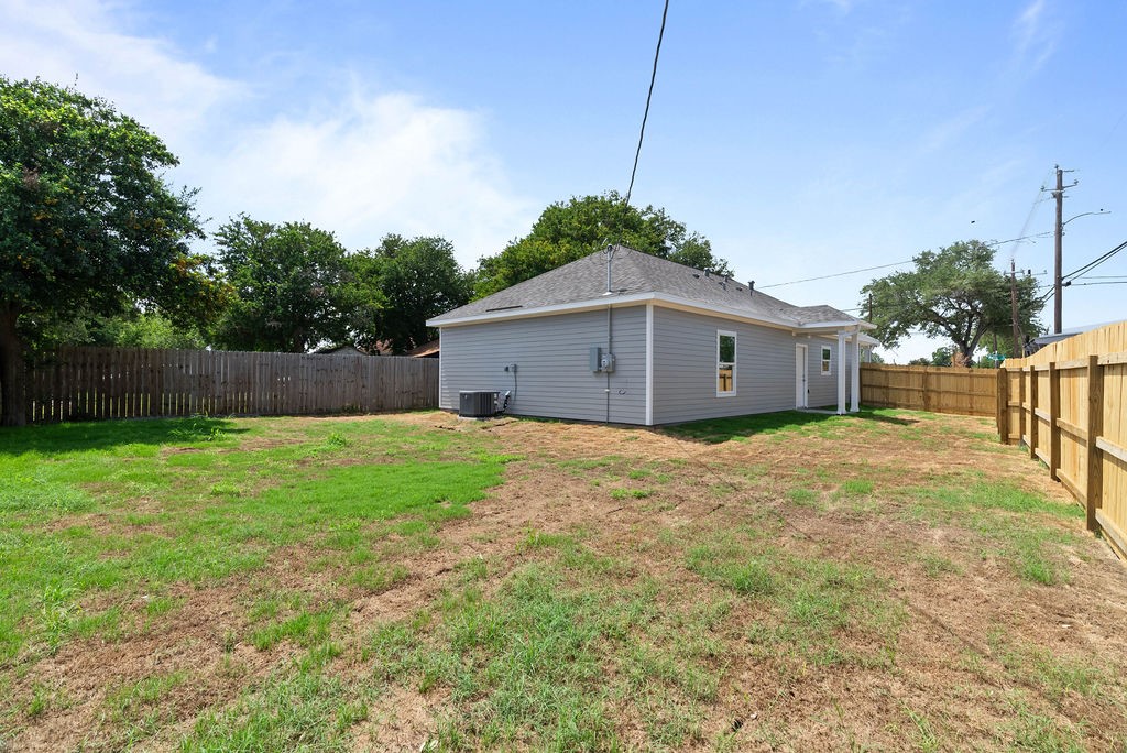 2201 Morris St Property Photo 17