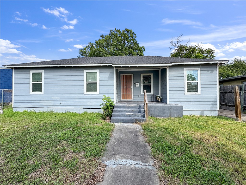 1205 Brentwood Dr Property Photo 1