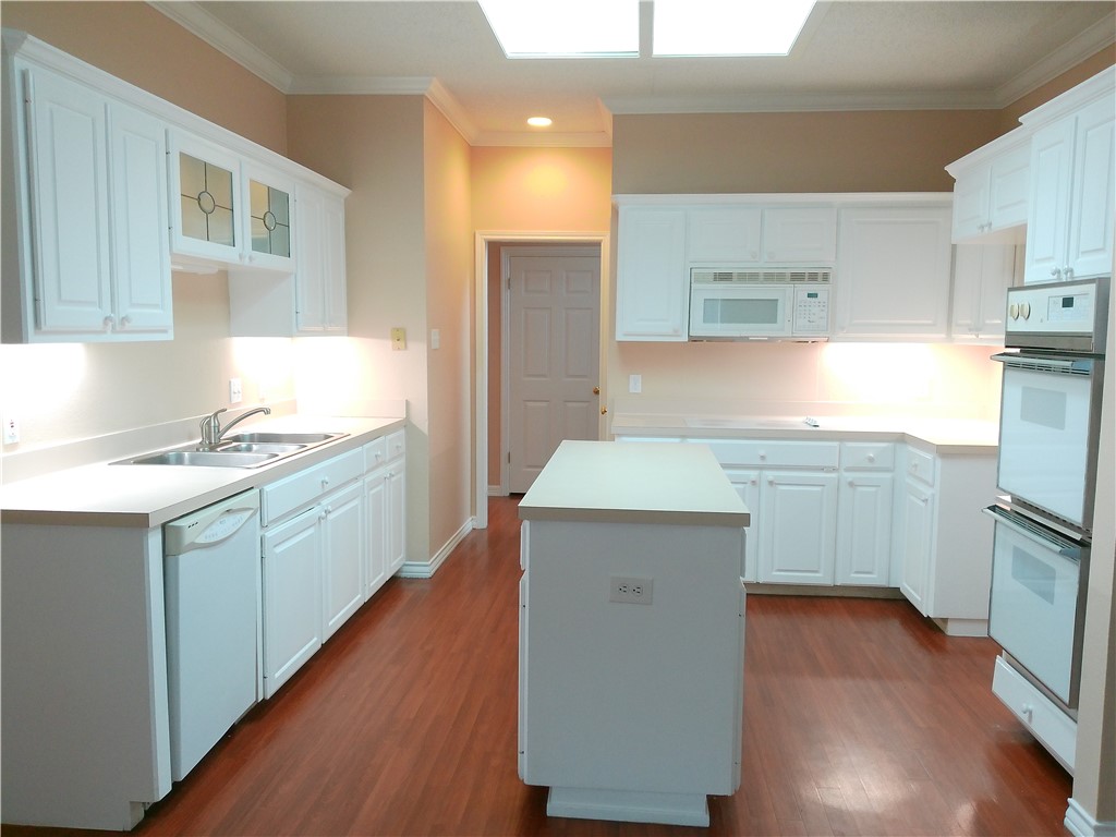 6413 Marans St Property Photo 6