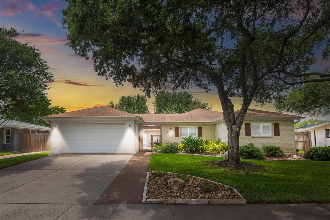 466 Coral Property Photo