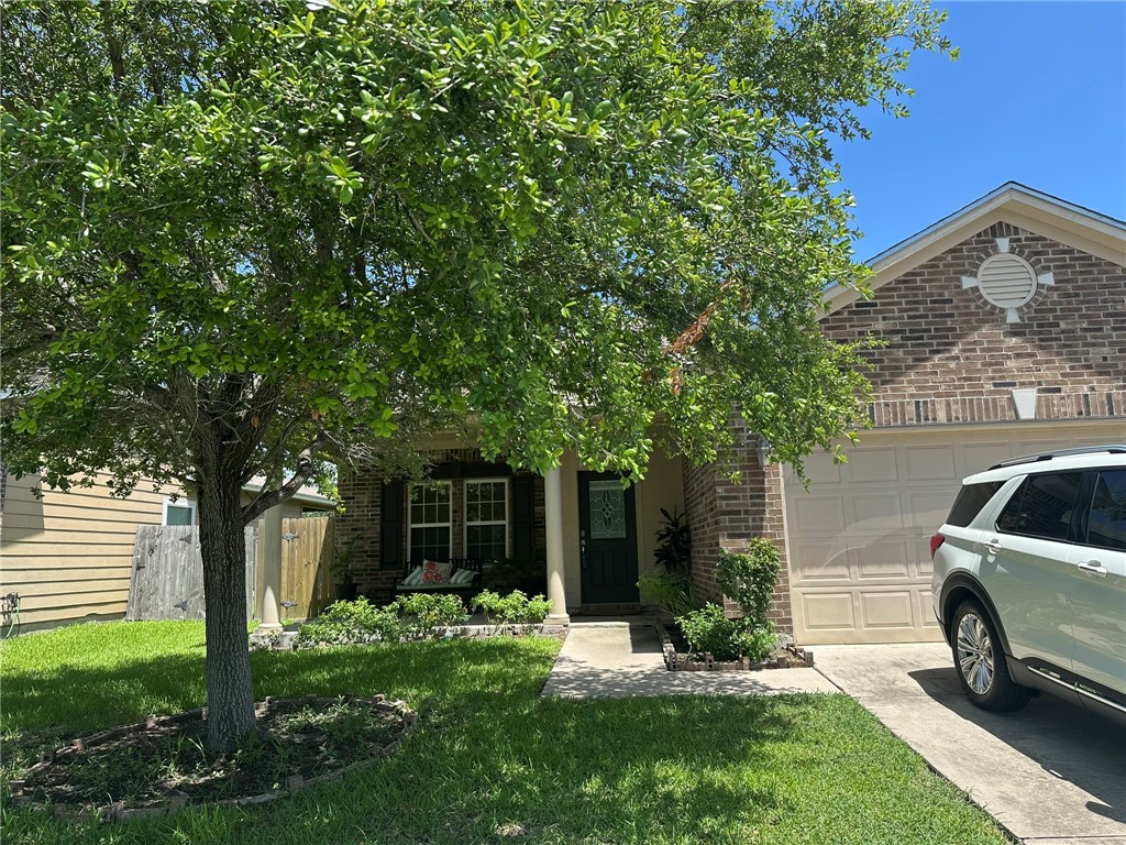 1115 Livermore St Property Photo 2