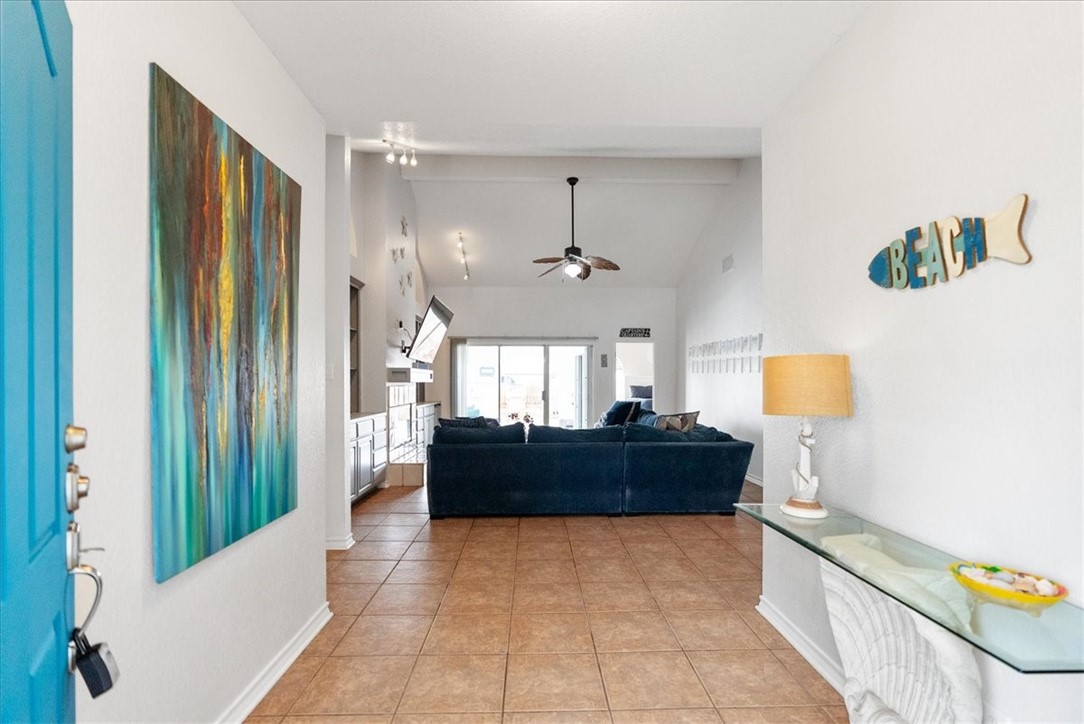15230 Isla Pinta Ct Property Photo 4