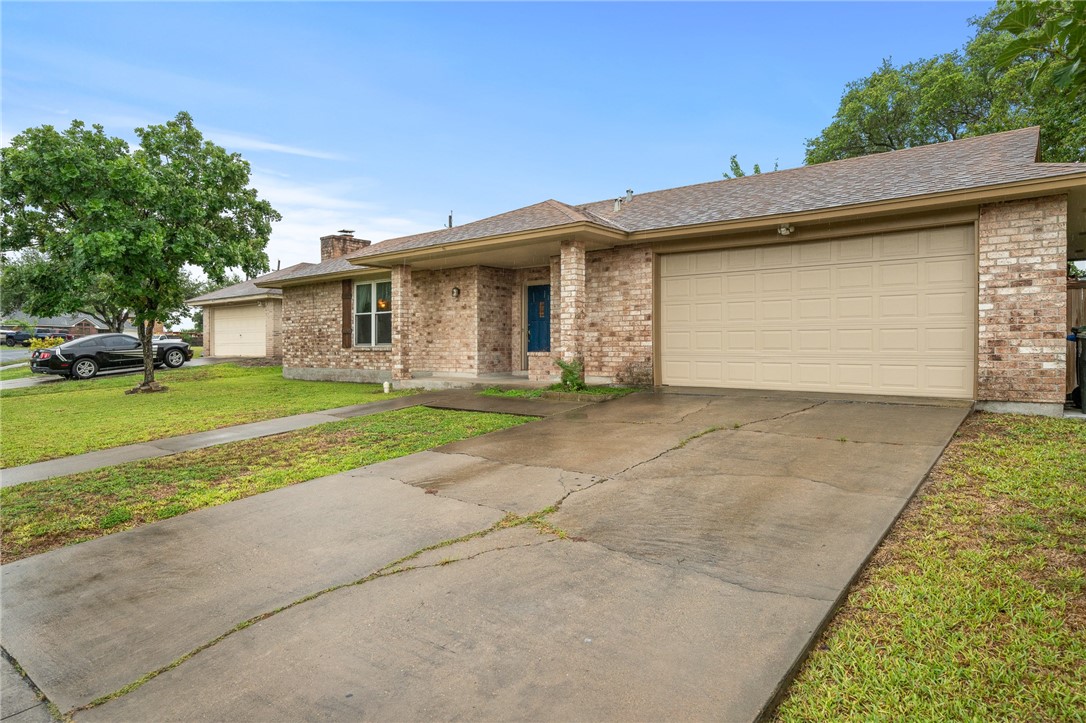 13737 River Canyon Dr Property Photo 2