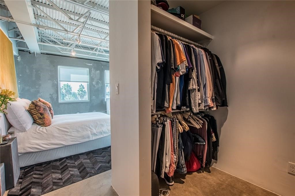 901 N Upper Broadway St 206 Property Photo 35