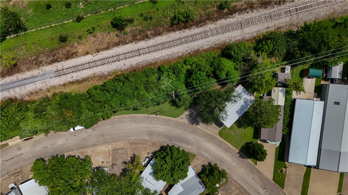 512 Brazos Harbor Circle Property Photo 3