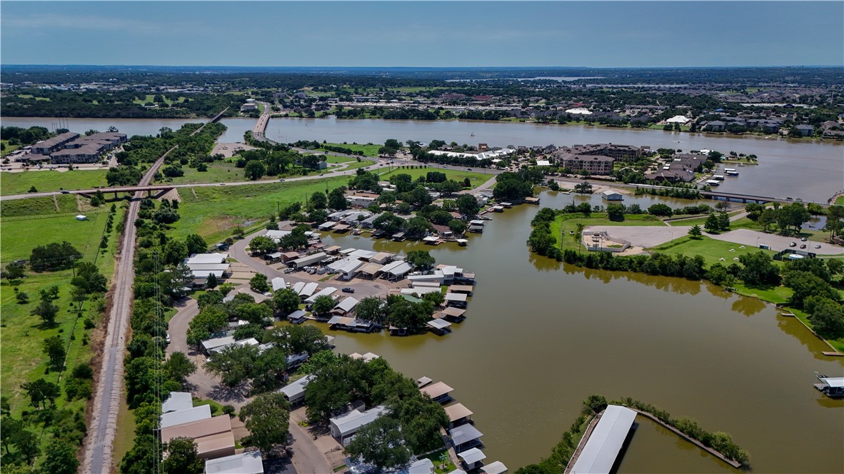 512 Brazos Harbor Circle Property Photo 17