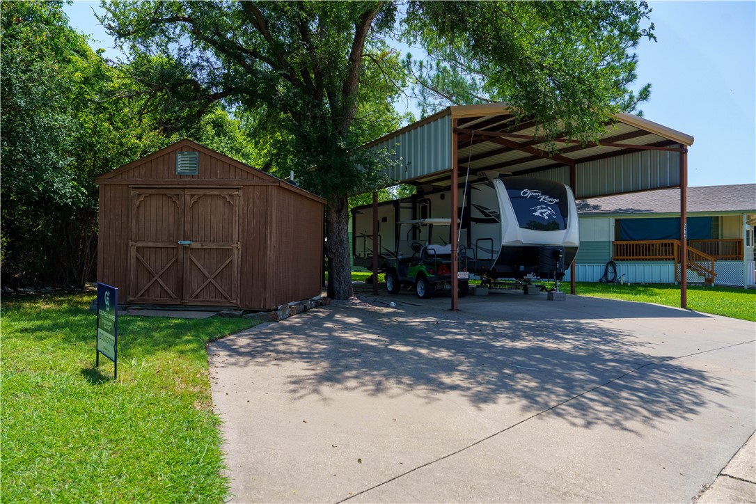 512 Brazos Harbor Circle Property Photo 21