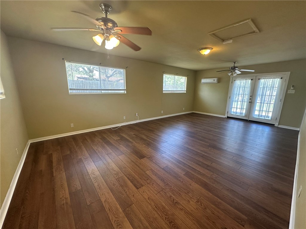 131 N Janin Property Photo 5