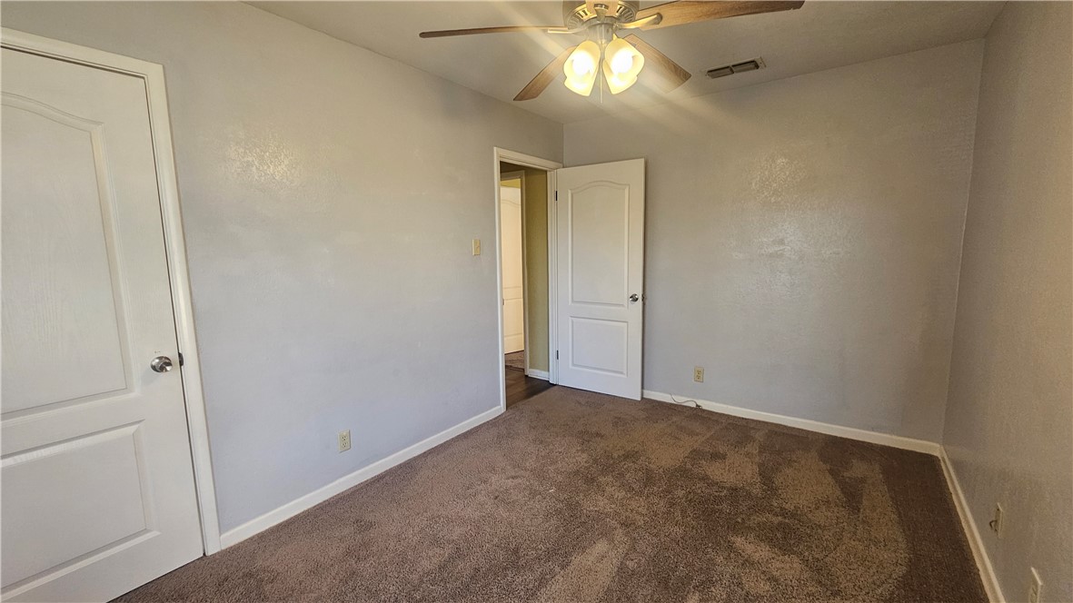 131 N Janin Property Photo 14