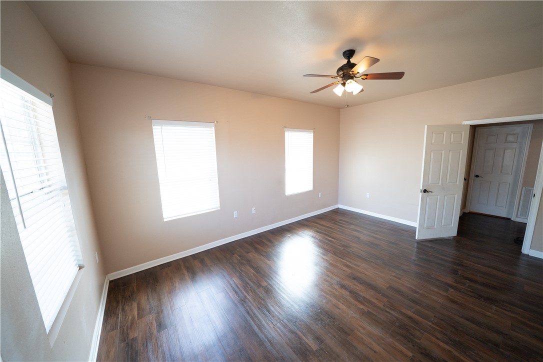 2033 Briarwood Dr Property Photo 19