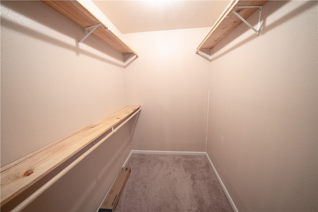 2033 Briarwood Dr Property Photo 24