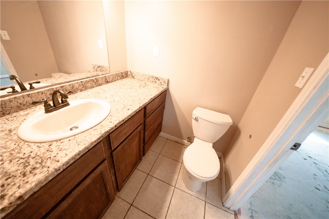 2033 Briarwood Dr Property Photo 27
