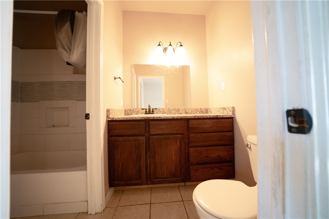 2033 Briarwood Dr Property Photo 30