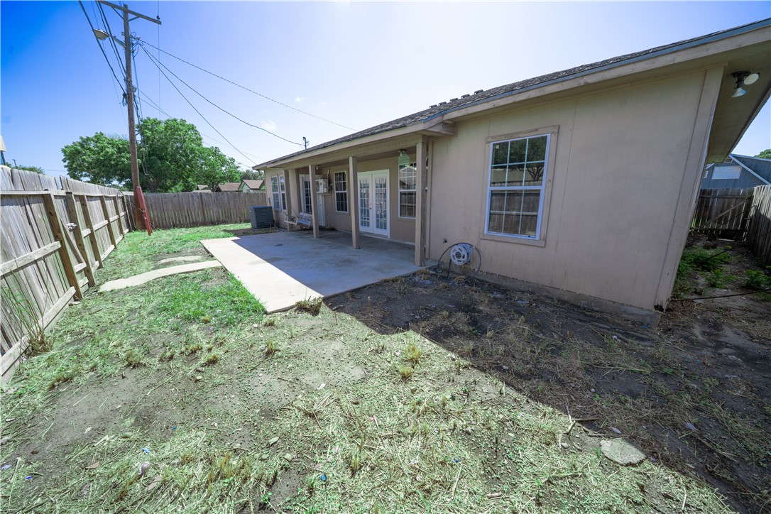 2033 Briarwood Dr Property Photo 38