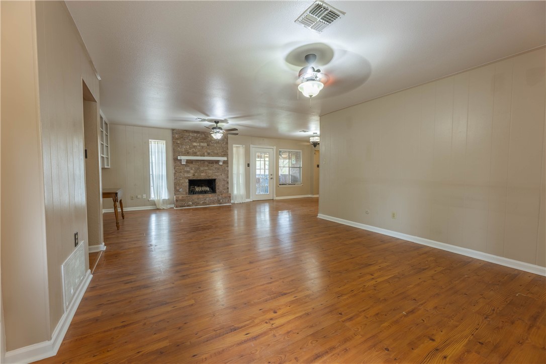 3814 Whitney Dr Property Photo 20