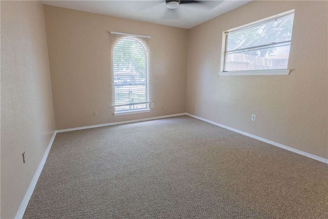 3814 Whitney Dr Property Photo 27