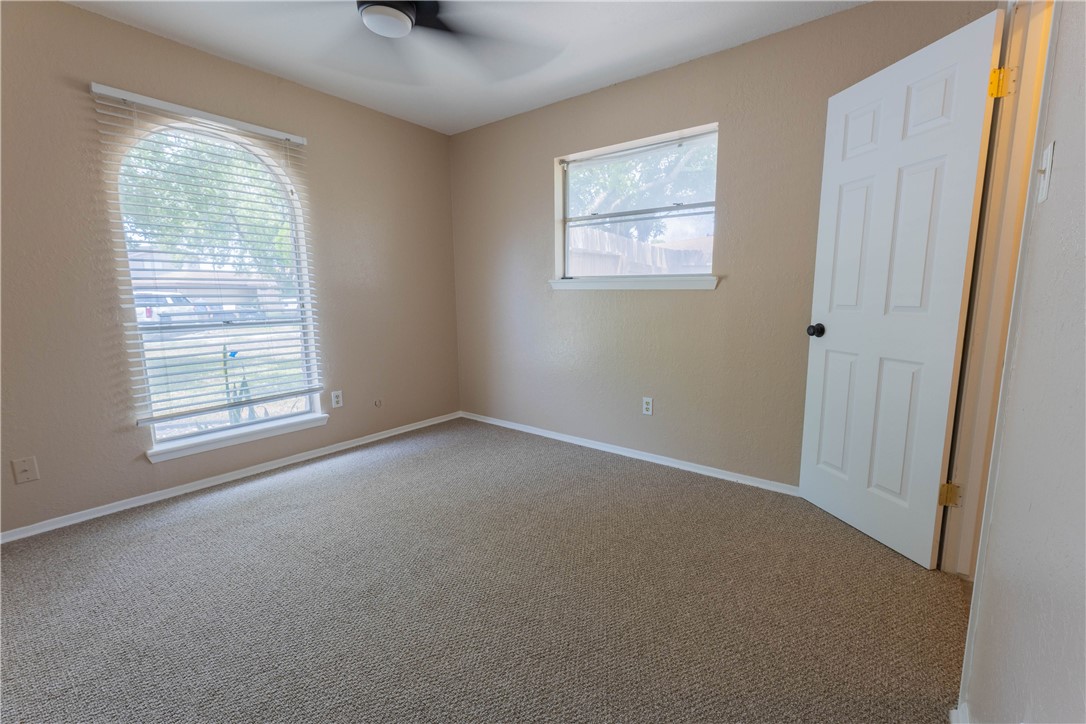 3814 Whitney Dr Property Photo 28