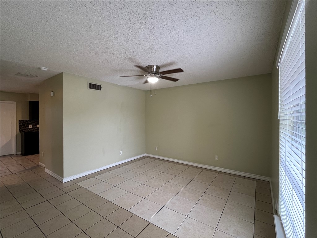 7225 Owen Ct C Property Photo 4