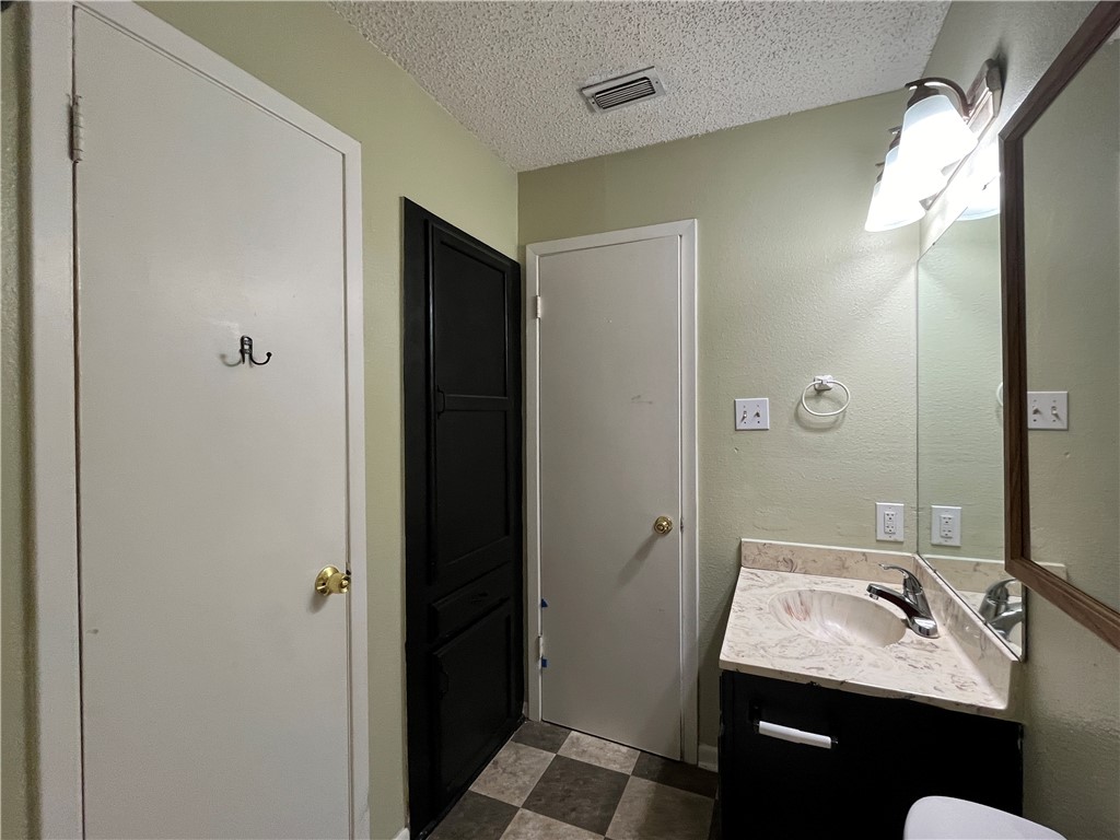 7225 Owen Ct C Property Photo 13