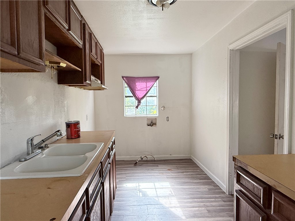 512 W Avenue F Property Photo 4
