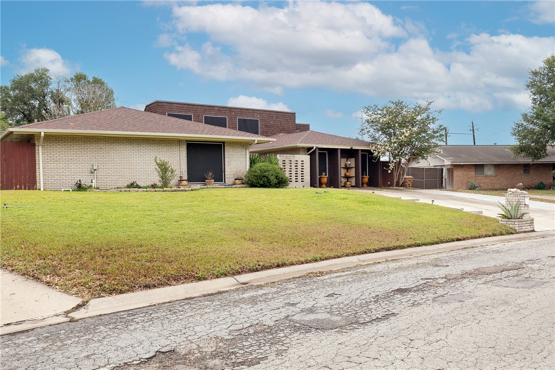 11157 Jackson Ter Property Photo 2