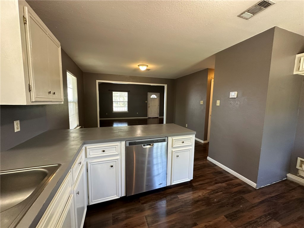 406 Bayview Blvd Property Photo 13