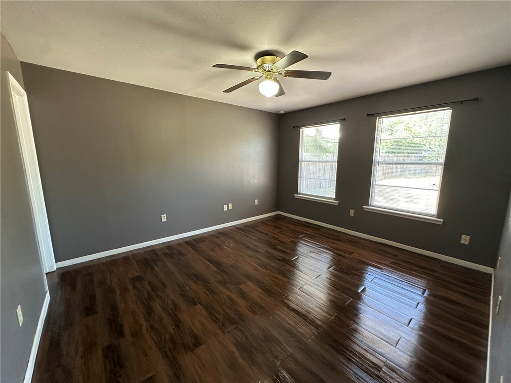 406 Bayview Blvd Property Photo 14