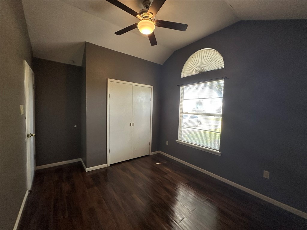 406 Bayview Blvd Property Photo 23