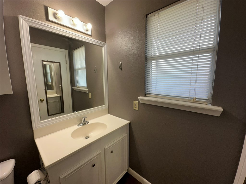 406 Bayview Blvd Property Photo 27