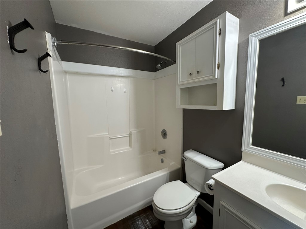 406 Bayview Blvd Property Photo 28